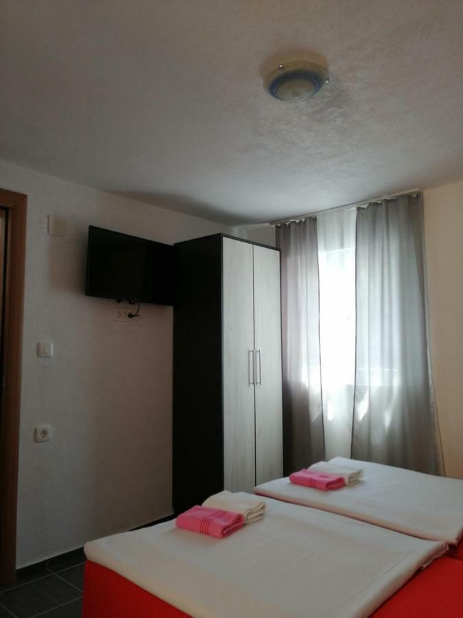 Sara Apartments Budua Esterno foto